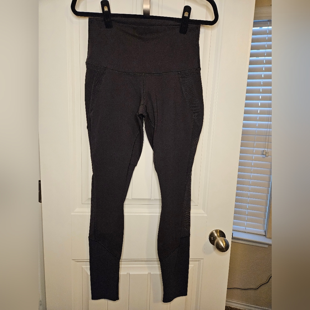 Lululemon Barre Star Pant in Black - Size 8 (FLAWED)